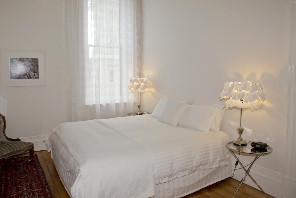 Mollisons Aparthotel Кайнтън Екстериор снимка